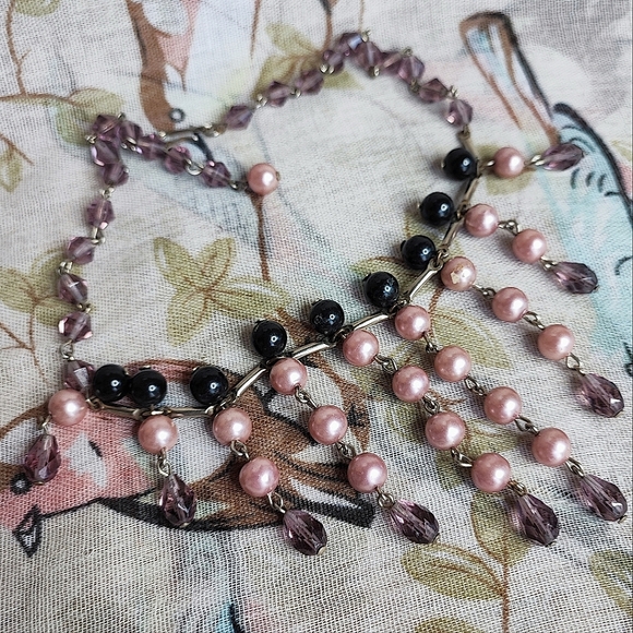 Cascading Gold Tone Lilac Teardrop Glass Beaded Necklace Faux Pink Pearls J Hook - Picture 5 of 7